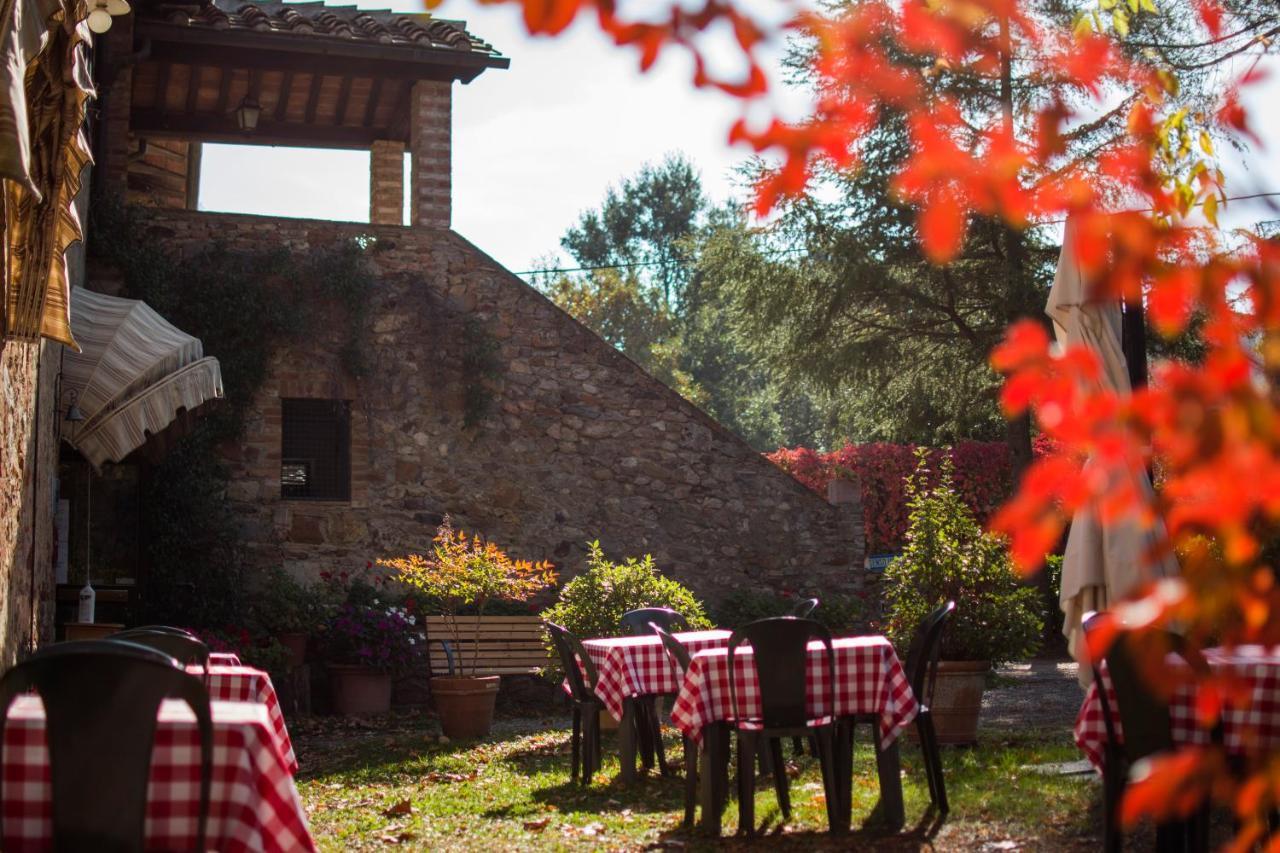 Albergo Ristorante Da Vestro Monticiano Eksteriør billede