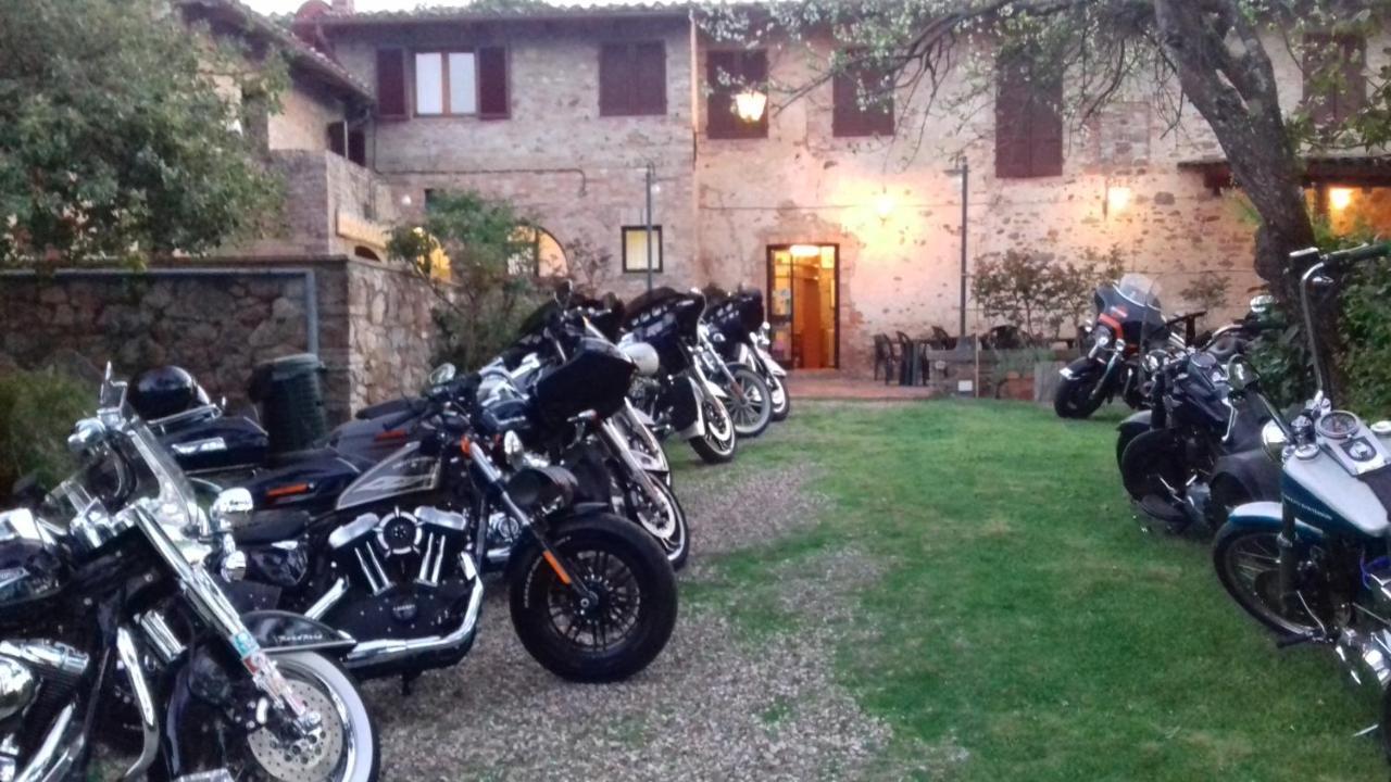 Albergo Ristorante Da Vestro Monticiano Eksteriør billede
