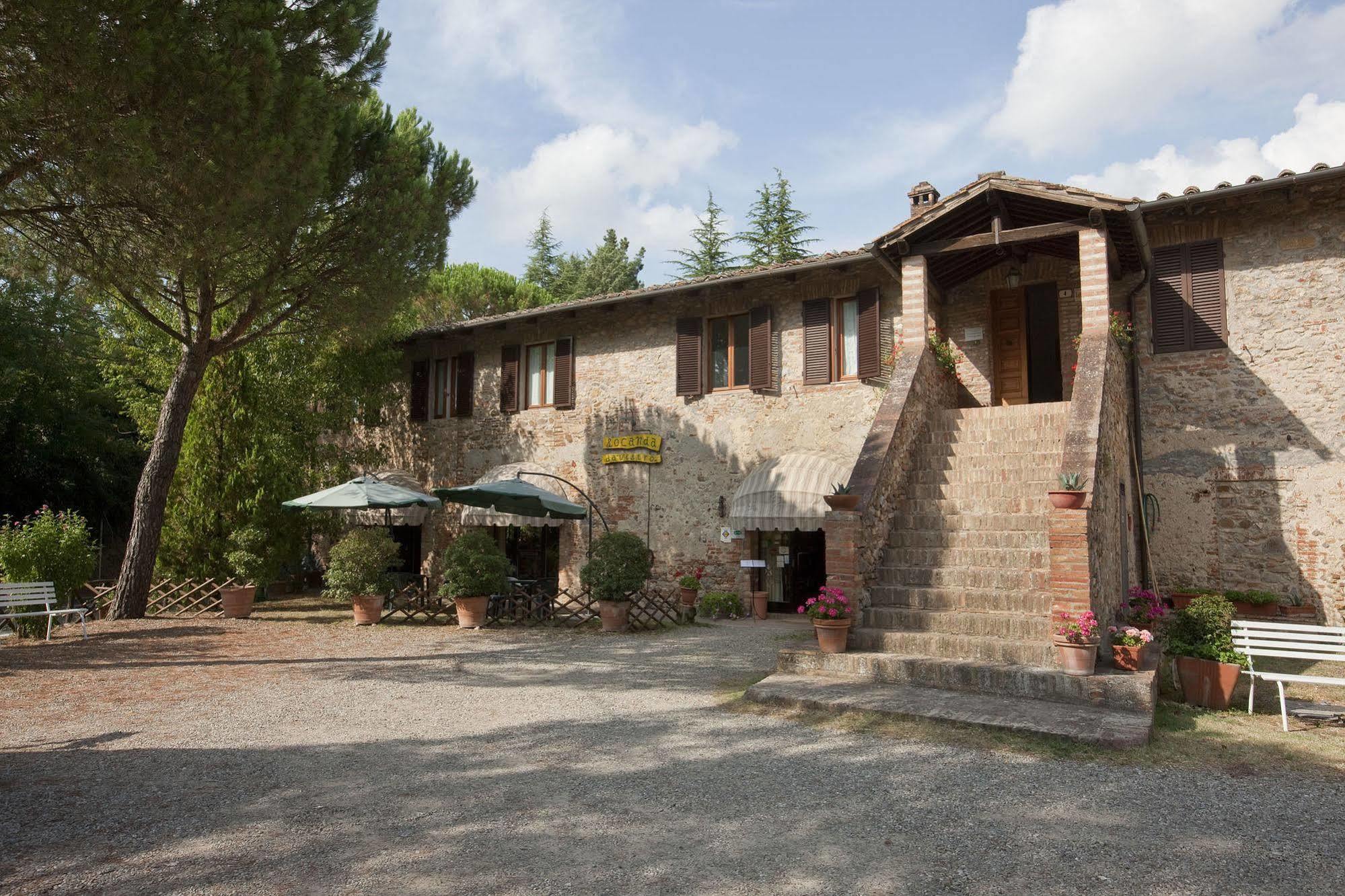 Albergo Ristorante Da Vestro Monticiano Eksteriør billede