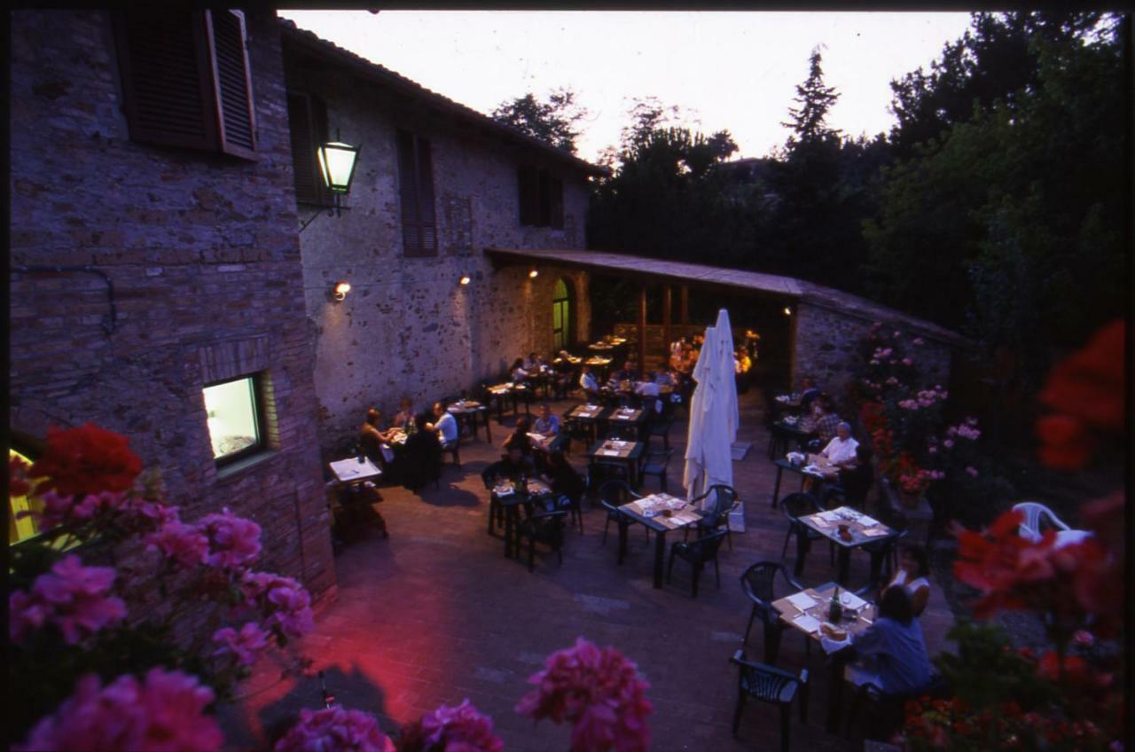 Albergo Ristorante Da Vestro Monticiano Eksteriør billede